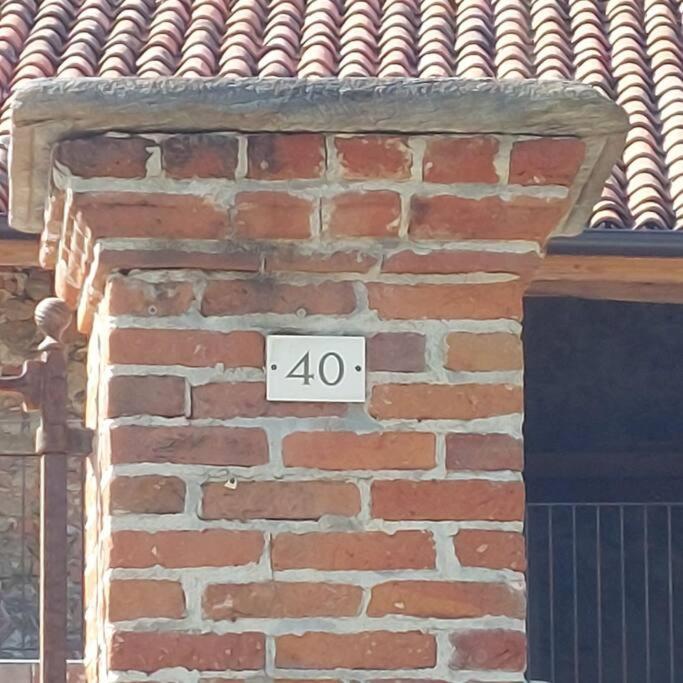 Ferienwohnung Istanti - Menta Costigliole Saluzzo Exterior foto